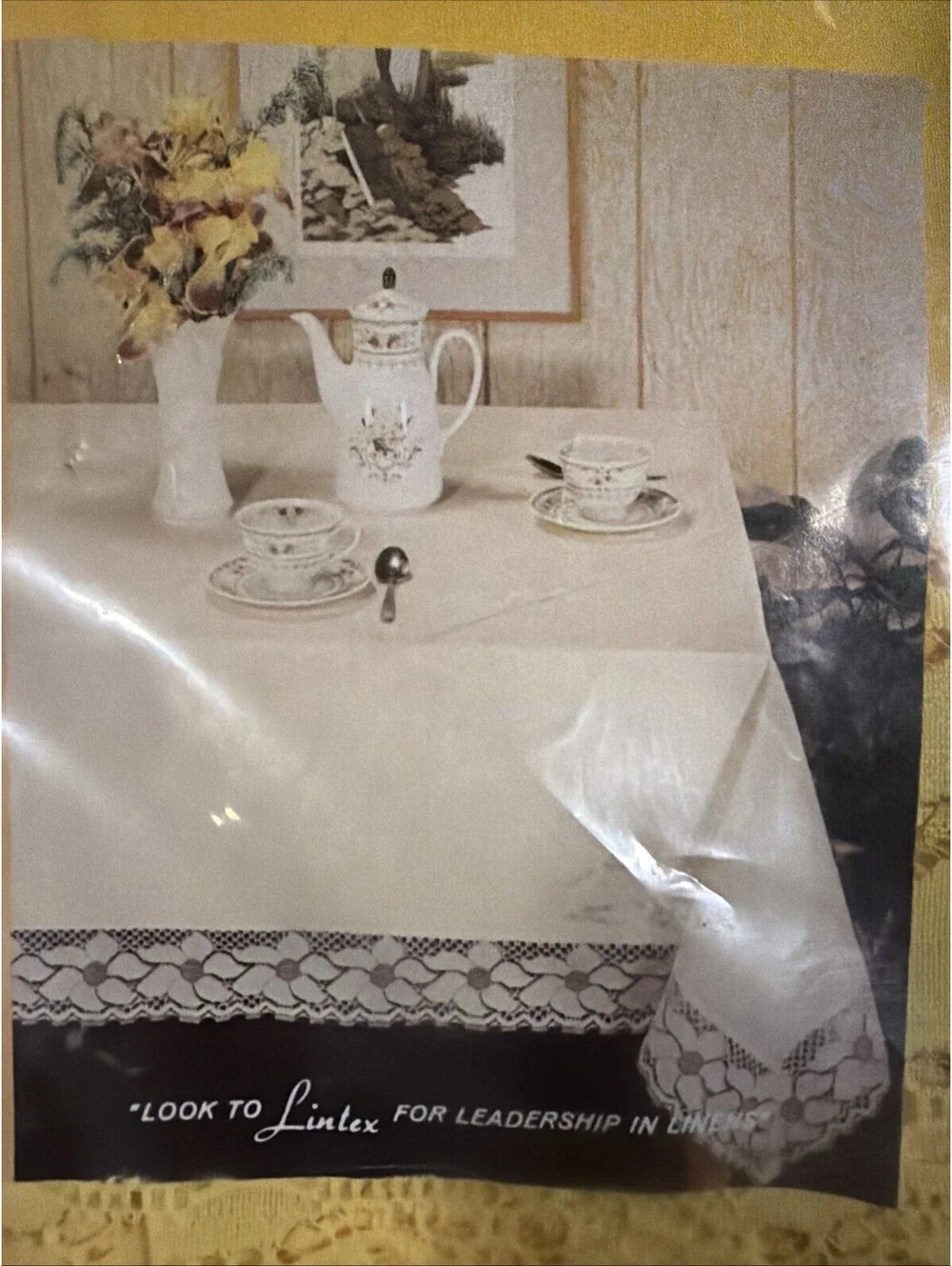 Vtg Lintex Bruges Tablecloth 67x104 Oblong Yellow Lace Permanent Press NOS NIP